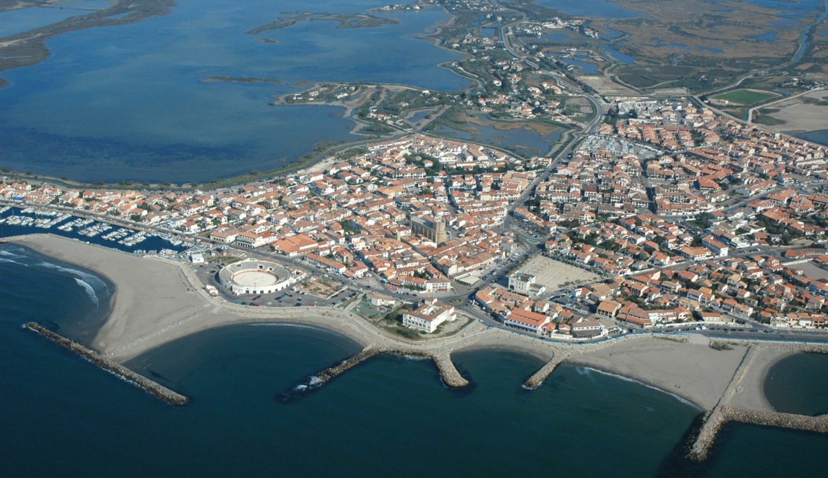 Vue aérienne des Saintes Maries de la mer